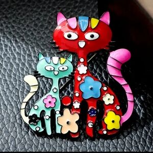 Hippie Cat Kitty With Flowers Dropping Oil Metal Brooch Pin, Red